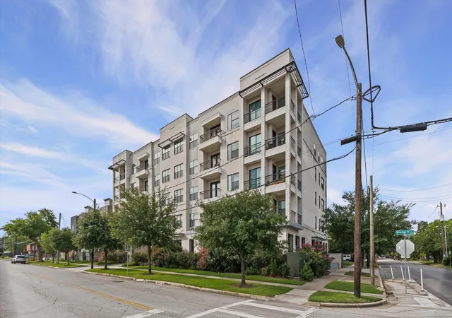 Homes for sale in Houston, TX | 1508 Blodgett St #301, Houston, TX 77004 | MLS# 53565353