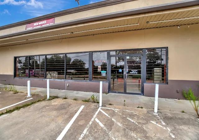Photo 4 of Land for sale at 9240 State Hwy 75 S, New Waverly, TX 77358 | MLS# 79365460 | Listing updated on 2026-08-05