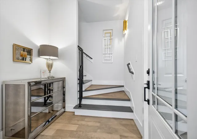 Photo 4 of Single family home for sale at 1226 W 21st Street, Houston, TX 77008 | MLS# 77714650 | Listing updated on 2026-09-15