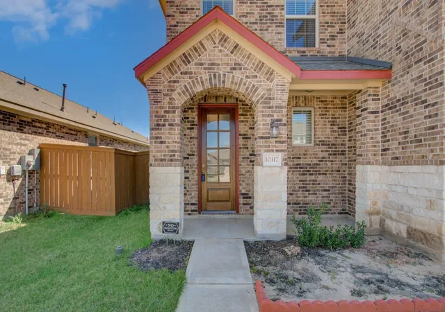 Homes for sale in Rosharon, TX | 10317 Russell Pines Dr, Rosharon, TX 77583 | MLS# 98213530