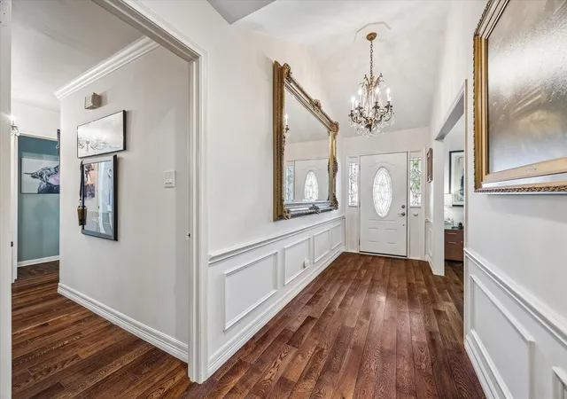 Photo 3 of Single family home for sale at 818 Olney Oak Dr, Houston, TX 77079 | MLS# 19982594 | Listing updated on 2026-08-29