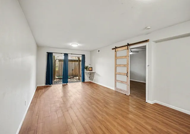 3rd image of 13022Nd Trl Holw Dr, Houston, TX 77079