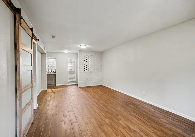 5th image of 13022Nd Trl Holw Dr, Houston, TX 77079