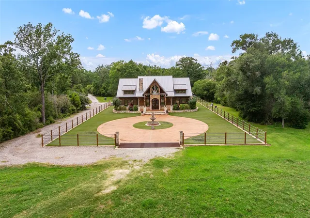 2nd image of 654 Navasota Rdg, Navasota, TX 77868 | MLS# 30617567