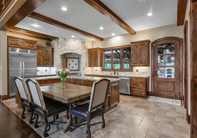 5th image of 654 Navasota Rdg, Navasota, TX 77868 | MLS# 30617567