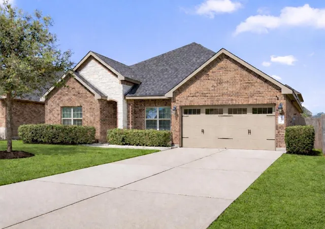 Homes for sale in Rosenberg, TX | 519 Yellow Bullhead Ct, Rosenberg, TX 77469 | MLS# 57372523