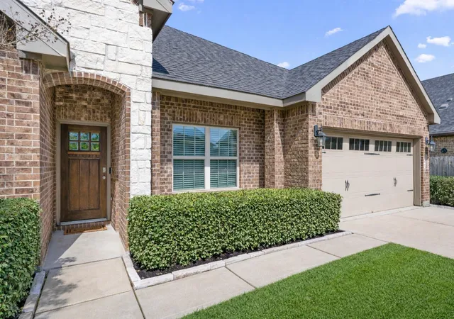 Homes for sale in Rosenberg, TX | 519 Yellow Bullhead Ct, Rosenberg, TX 77469 | MLS# 57372523