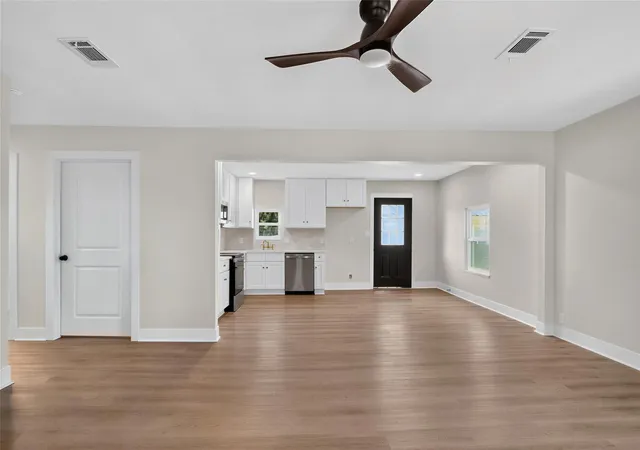 Photo 3 of Single family home for sale at 3577 9Th St, Nederland, TX 77705 | MLS# 37881623 | Listing updated on 2026-09-22