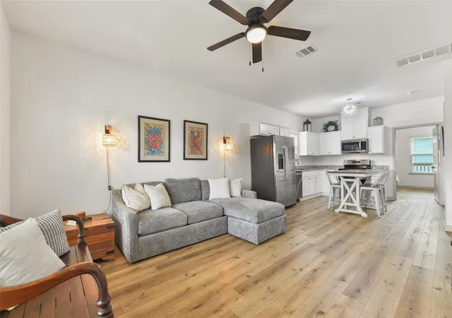 4th image of 4505 Bernardo De Galvez, Galveston, TX 77551 | MLS# 17361210