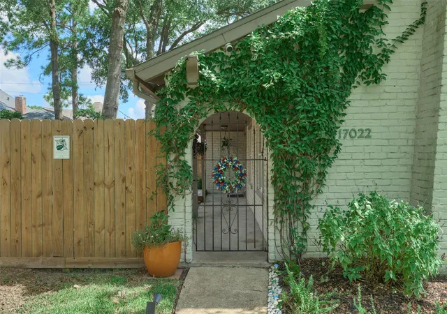 3rd image of 17022 Hill View Ln, Spring, TX 77379 | MLS# 71100009