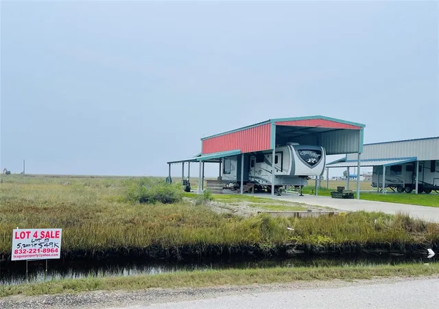 Homes for sale in Crystal Beach, TX | 0 O'niel Rd, Crystal Beach, TX 77650 | MLS# 71931529