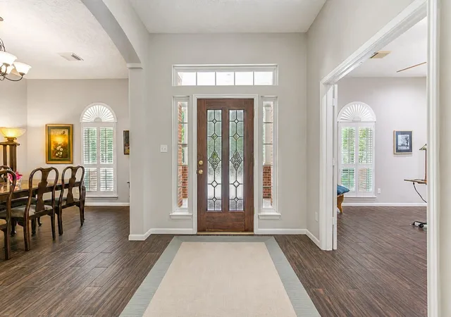 Photo 3 of Single family home for sale at 16812 Mustang Trl Dr, Magnolia, TX 77355 | MLS# 2928437 | Listing updated on 2026-09-23
