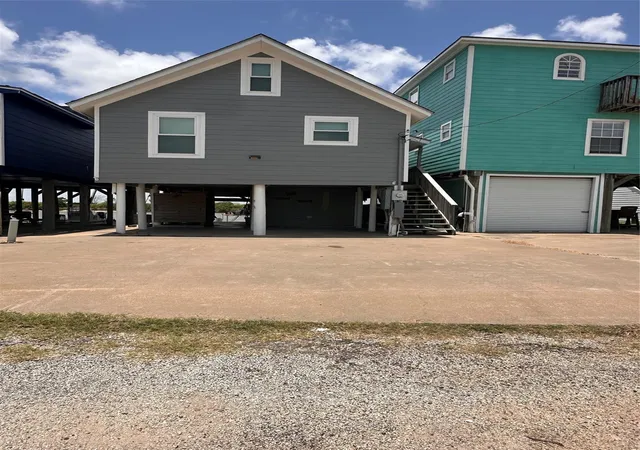 1st image of 2094 Fm 2031, Matagorda, TX 77457 | MLS# 66130577