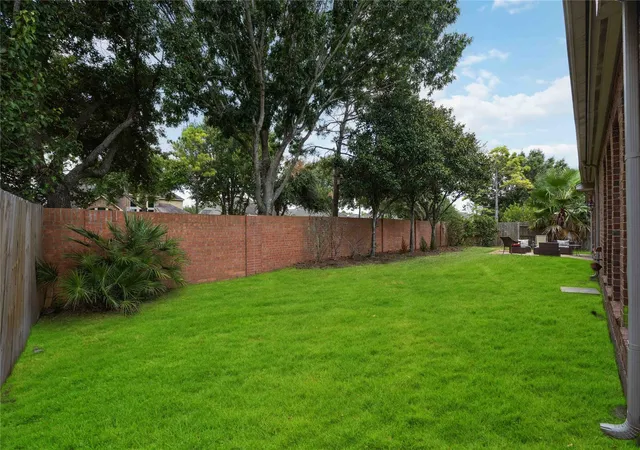 Photo 33 of Single family home for sale at 2712 Green Mountain Dr, Pearland, TX 77584 | MLS# 25719569 | Listing updated on 2026-10-08