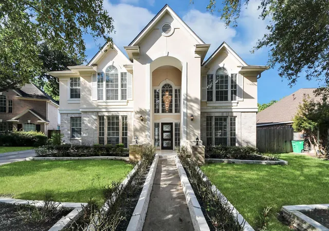 Photo 2 of Single family home for sale at 20111 Biscayne Hl Ct, Spring, TX 77379 | MLS# 29376167 | Listing updated on 2026-08-20