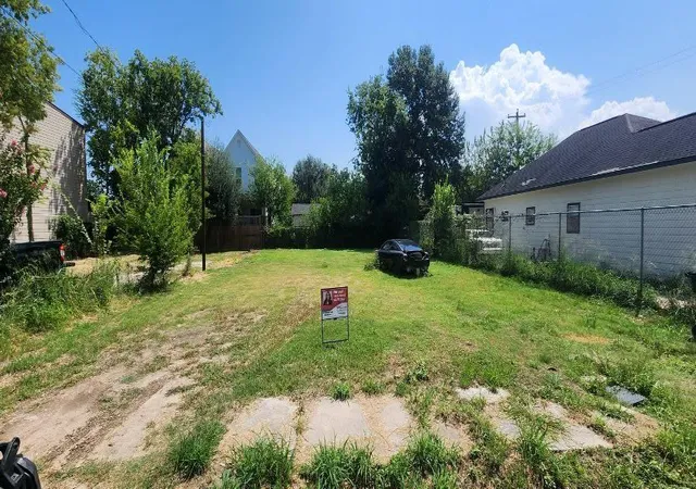 Photo 3 of Land for sale at 2210 Bringhurst St, Houston, TX 77026 | MLS# 66661889 | Listing updated on 2026-08-28