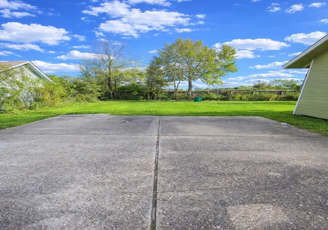 3rd image of 4405 Canal St, Houston, TX 77011 | MLS# 15765504