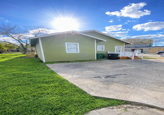 4th image of 4405 Canal St, Houston, TX 77011 | MLS# 15765504