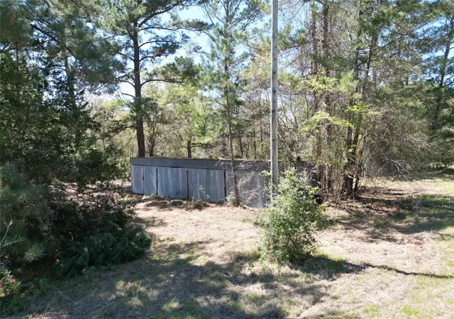 3rd image of 42 Brumley Rd, Huntsville, TX 77320 | MLS# 91677391