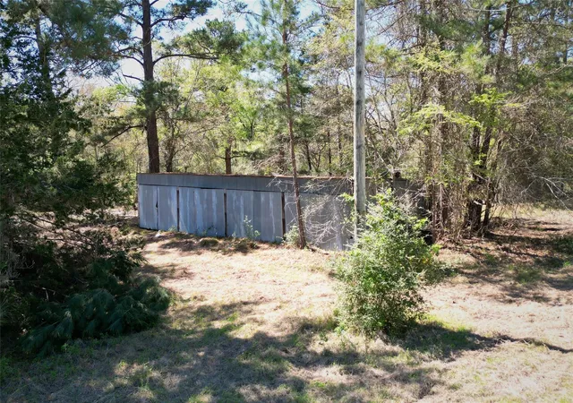 7th image of 42 Brumley Rd, Huntsville, TX 77320 | MLS# 91677391