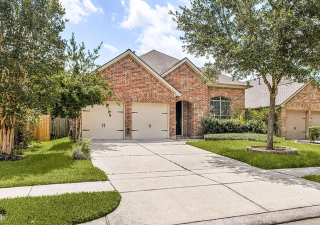 Photo 2 of Single family home for sale at 14410 Brushy Arbor Ln, Humble, TX 77396 | MLS# 22522435 | Listing updated on 2026-09-17