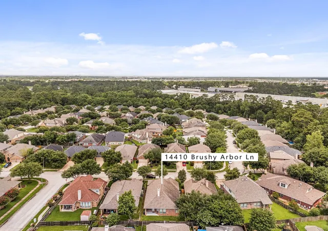 Photo 3 of Single family home for sale at 14410 Brushy Arbor Ln, Humble, TX 77396 | MLS# 22522435 | Listing updated on 2026-09-17