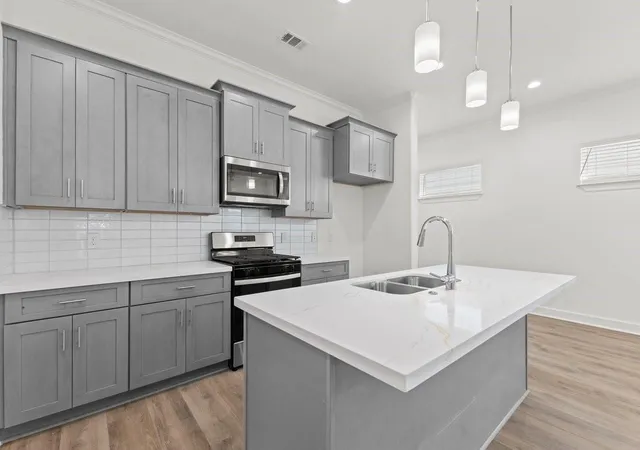 4th image of 5006 Elizabeth City St, Houston, TX 77021 | MLS# 82280552