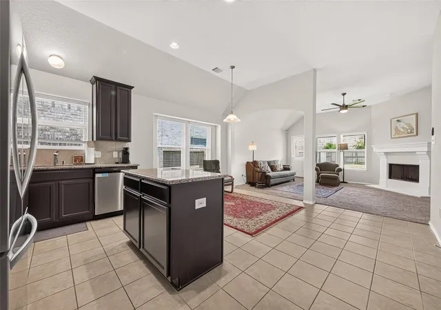 Photo 3 of Single family home for sale at 4521 Orono Summit Trl, Rosharon, TX 77583 | MLS# 10803769 | Listing updated on 2026-09-23