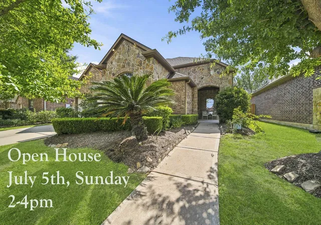 Photo 1 of Sale Pending at 2206 Ascot Ln, Sugar Land, TX 77479 | MLS# 60228331 | Listing updated on 2026-10-06