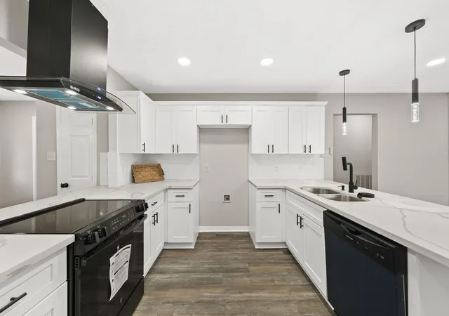 Photo 3 of Single family home for sale at 2714 San Jacinto Dr, Pasadena, TX 77502 | MLS# 37397786 | Listing updated on 2026-09-19