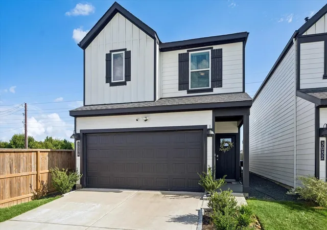 1st image of 3034 Crown Gate Dr, Houston, TX 77047 | MLS# 39994848