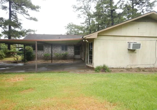 2nd image of 11042 Lafferty Oaks St, Houston, TX 77013 | MLS# 93152349