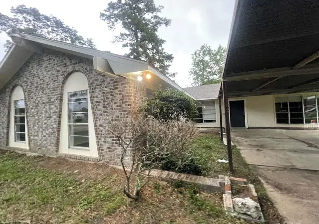 4th image of 11042 Lafferty Oaks St, Houston, TX 77013 | MLS# 93152349