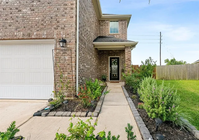 Photo 3 of Single family home for sale at 31759 Wellington Pass, Fulshear, TX 77441 | MLS# 59270658 | Listing updated on 2026-06-26