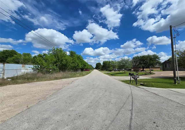 Photo 4 of Land for sale at 14042 Ambrose St, Houston, TX 77045 | MLS# 41122940 | Listing updated on 2026-08-03