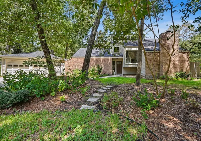 Photo 2 of Single family home for sale at 2314 Chestnut Oak Pl, The Woodlands, TX 77380 | MLS# 46252807 | Listing updated on 2026-09-09
