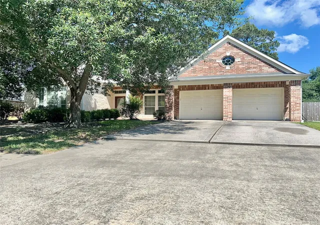 2nd image of 15923 Maple Shores Dr, Houston, TX 77044 | MLS# 41438885