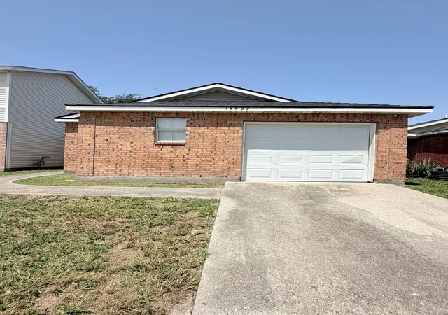 image of 15527 Martineau St, Houston, TX 77032 | MLS# 62246873