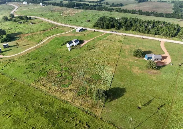 3rd image of 334 Vineyard View Trl, Carmine, TX 78932 | MLS# 25830754