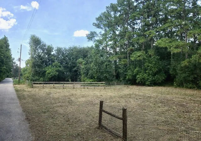 3rd image of 15399 Memorial Dr, Splendora, TX 77372 | MLS# 59155754