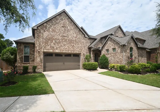 Photo 2 of Single family home for sale at 4807 Legend Crk Dr, Fulshear, TX 77441 | MLS# 35132905 | Listing updated on 2026-09-16