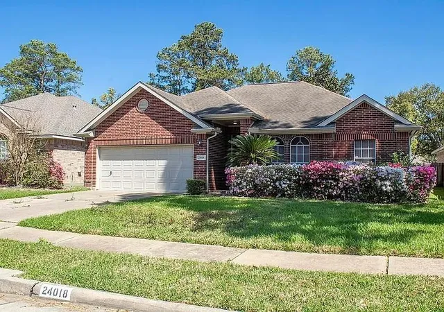 Photo 2 of Single family home for sale at 24018 River Pl Dr, Katy, TX 77494 | MLS# 74283968 | Listing updated on 2026-09-15