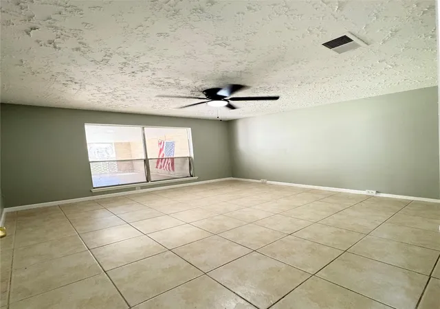 Photo 4 of Townhouse for sale at 16411 Meadowbrook Farm Rd, Houston, TX 77082 | MLS# 28253961 | Listing updated on 2026-08-26
