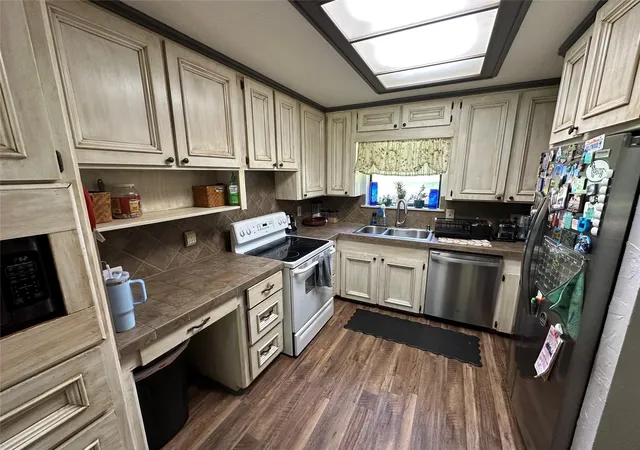 3rd image of 180 Laurie Ln, Silsbee, TX 77656 | MLS# 7508390