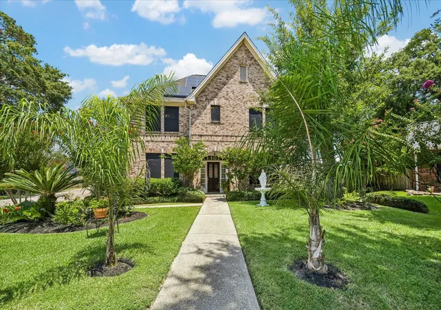 1st image of 226 Rollingwood Cir, Baytown, TX 77520 | MLS# 29210197