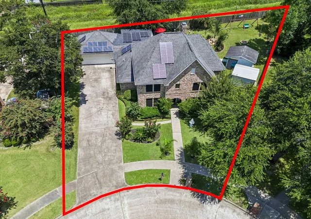 4th image of 226 Rollingwood Cir, Baytown, TX 77520 | MLS# 29210197