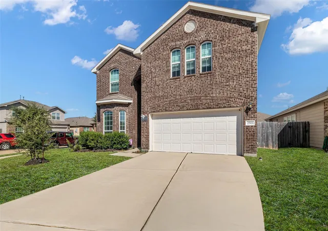Homes for sale in Humble, TX | 2511 Chaplin Pl Dr, Humble, TX 77396 | MLS# 94587395