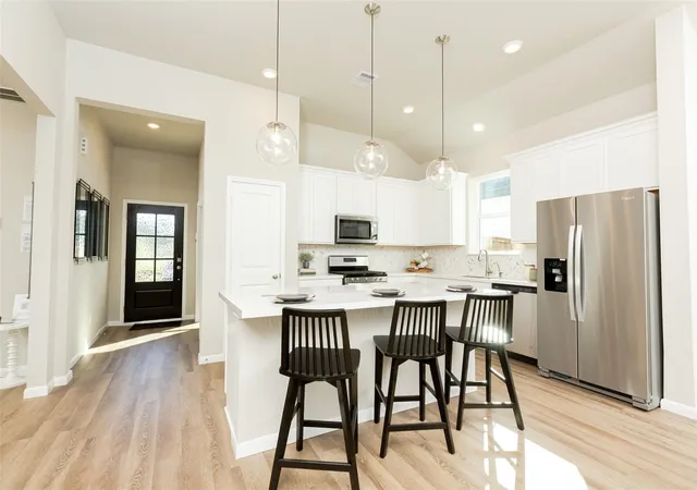 3rd image of 21735 Carballo Oak Trl, Tomball, TX 77377 | MLS# 38417927