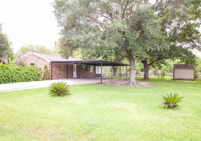 Photo 3 of Single family home for sale at 912 Robinson Rd, La Porte, TX 77571 | MLS# 78553167 | Listing updated on 2026-08-29