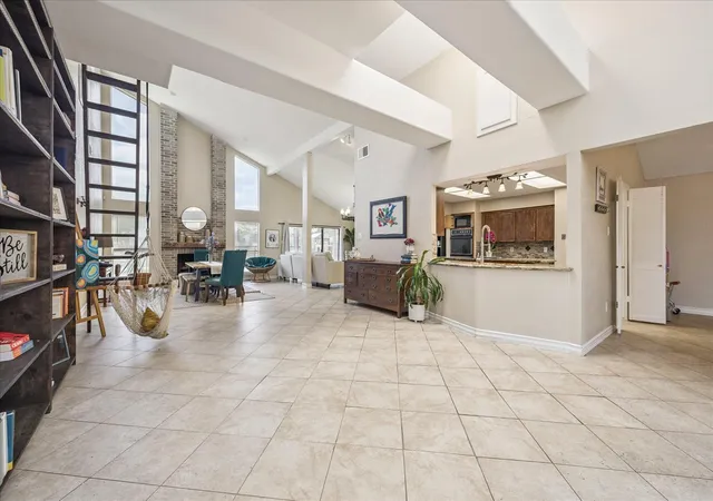 3rd image of 5911 Donwhite Ln, Houston, TX 77088 | MLS# 39239318